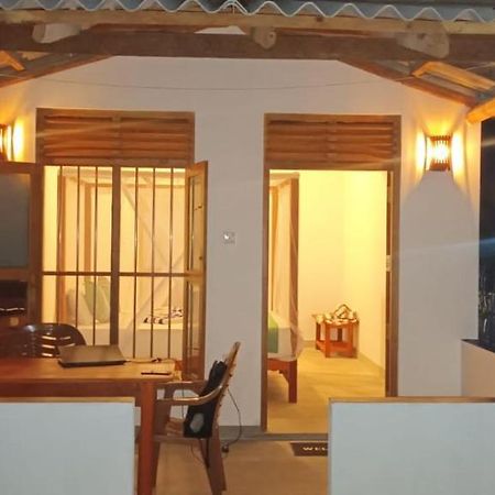 Hriketiya White Villa Dikwella Exteriör bild