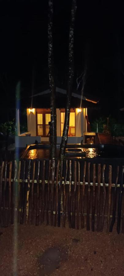 Hriketiya White Villa Dikwella Exteriör bild