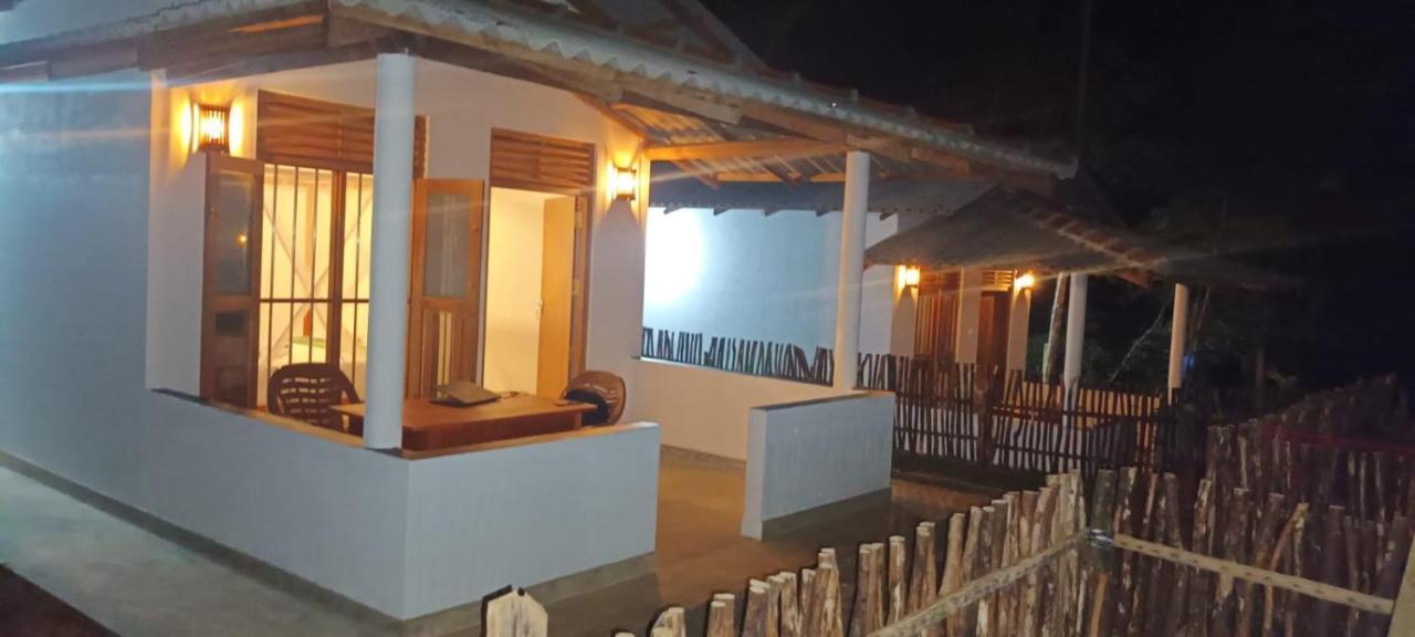 Hriketiya White Villa Dikwella Exteriör bild